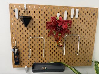 Wall shelf wooden