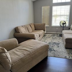 3 Piece Sectional/ Couches 