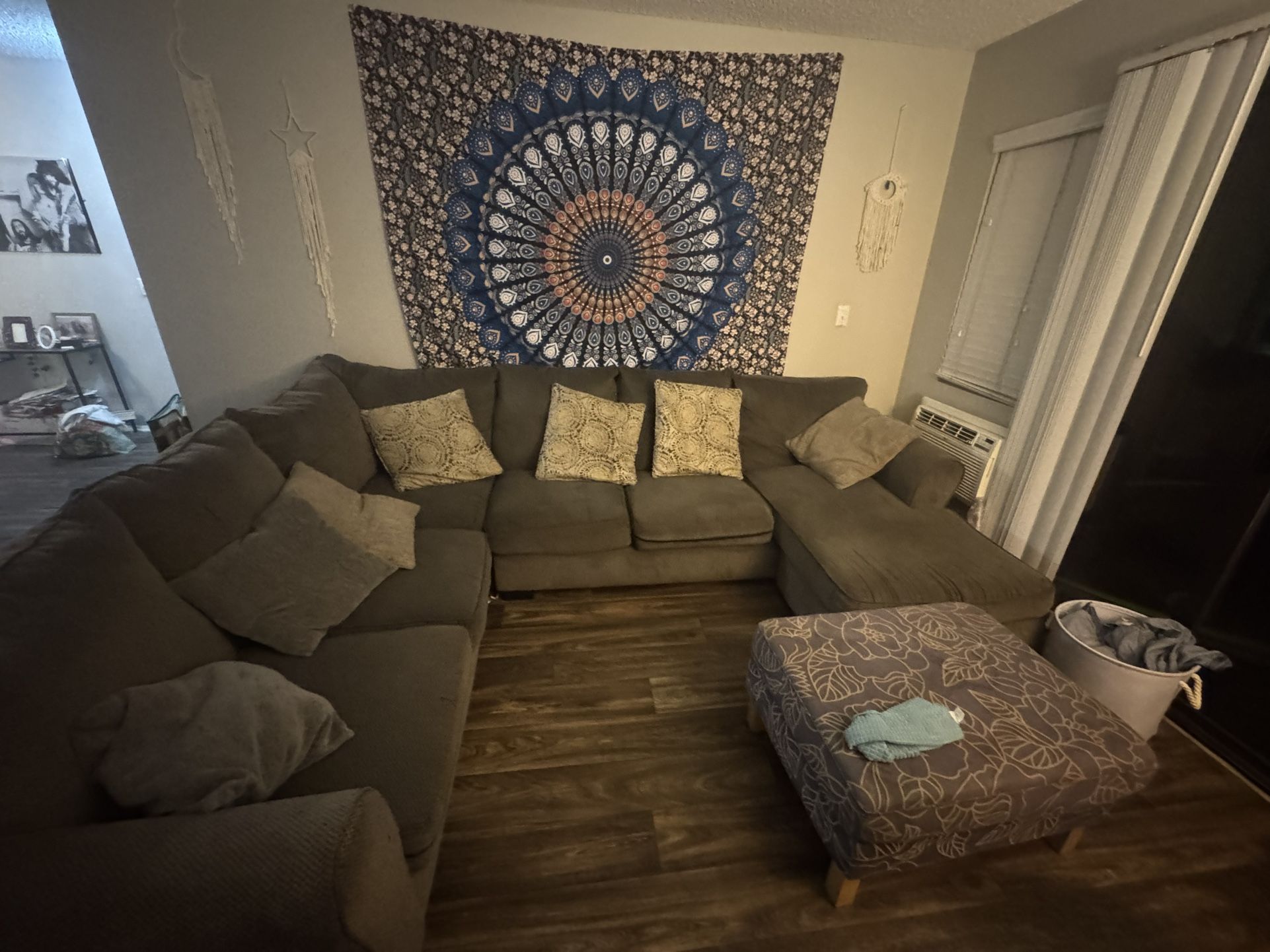 Free 3 Piece Sectional Couch need gone ASAP!!