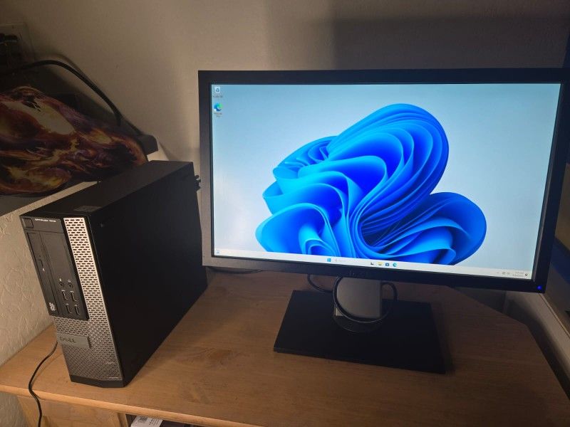Combo Computer And Monitor / Open To Trade