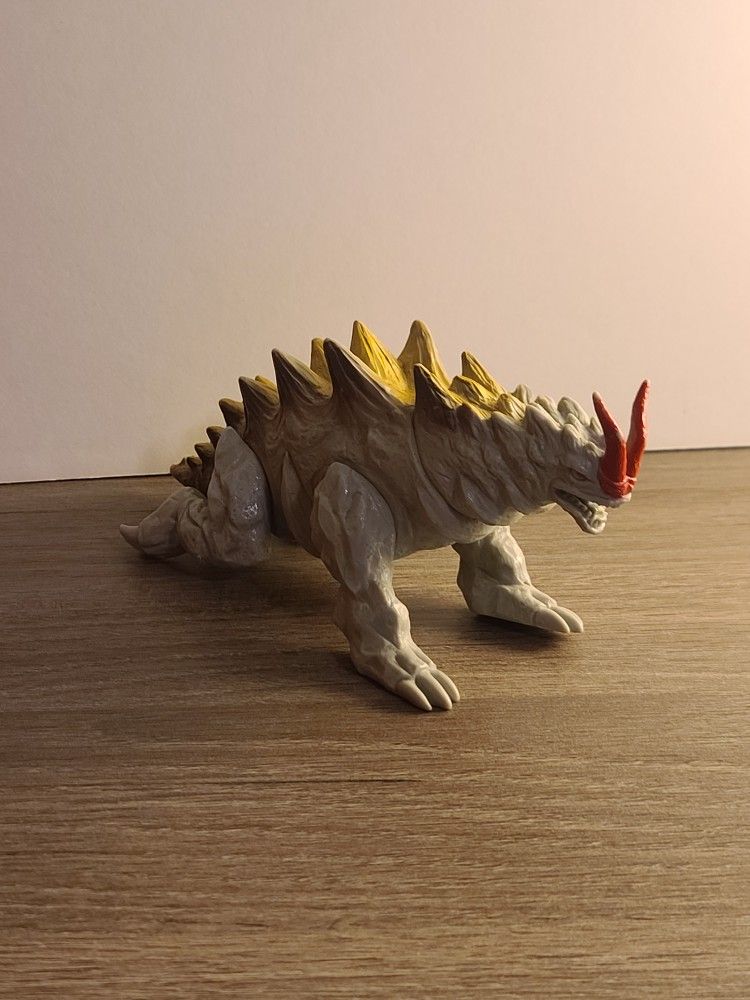 VINTAGE 1996 Bandai GAKUMA BETA Ultraman Series KAIJU Monster