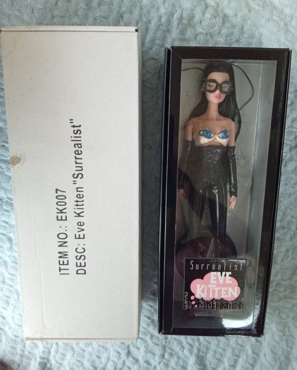 INTEGRITY TOYS JASON WU SURREALIST EVE KITTEN FASHION DOLL $100