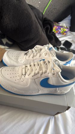 Air Force 1s size 10