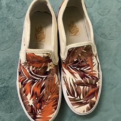 Women’s Vans-Size 8.5