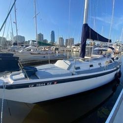 Ericson 35' Sailboat For Sale