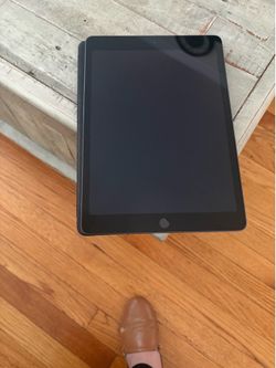 Apple iPad  8th generation