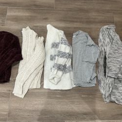 Women’s Xs And Small Sweaters 