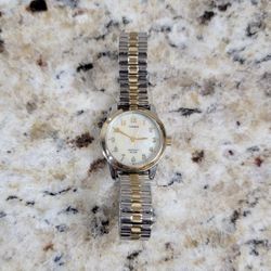 Timex Indiglo Wr 30 Watch Woman's