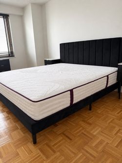 King size bed frame + organic mattress