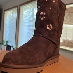 Brand New Boots Youth 7 for in Covington, WA - OfferUp