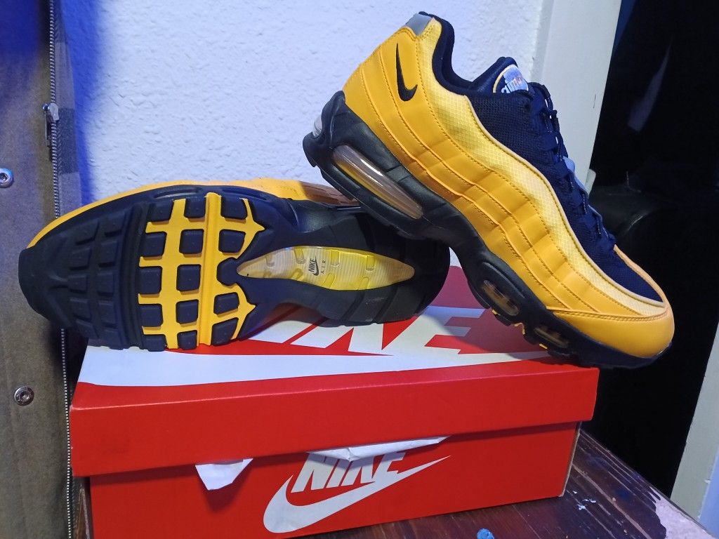 Nike Air Max Big Bubble Size 13