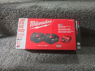 KIT MILWAUKEE  2 BATTERY AND CHARGER