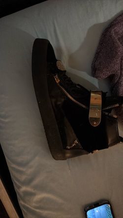 Giuseppe Zanotti lightly used Giuseppe Zanotti’s Italian made imported originally $1000. Best offer take them pure leather made in Italy.y1