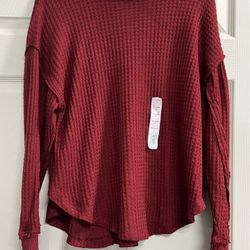 SO Cozy Oversized Swing Red Top - Size Small - NWT