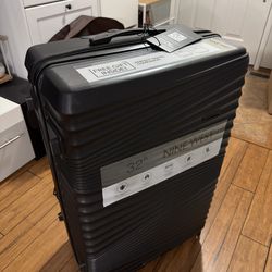 Travel Suitcase Hardside Nine West 32”