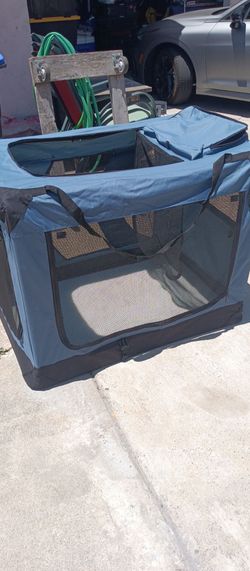 Foldable dog kennel