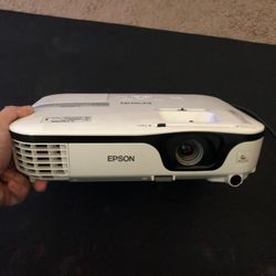 Epson Projector - Home Theater Gaming Presentation
