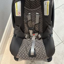 Chicco KeyFit 30 Infant Car Seat and Base | Rear-Facing Seat for Infants 4-30 lbs.|