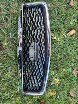 OEM Q50 Chrome grille