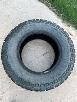 BFGoodrich KR2 Mud-Terrain Tire 245/70R16