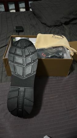 (Size 44 )Burberry Sneakers with Box and Dust Bag