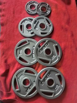 CAPS. OLYMPIC. 2" HOLE 55LB PLATES TOTAL
4-10s. 2-5s. 2-2.5s
11525 S HALSTED /7111.S WESTERN
55$ CASH ONLY AS IS