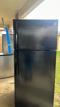 GE Black Refrigerator