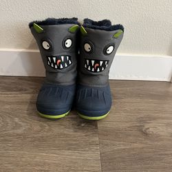 Cat & Jack Monster Snow Boots Kids Size 12 Thermolite