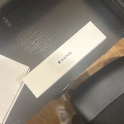 Apple Watch SE 44MM Cellular+GPS 