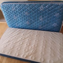 Free Twin Bed With Frame 