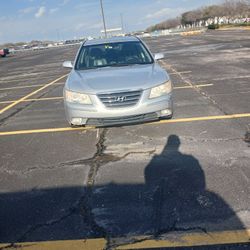 2010 4dr Sedan LIMITED 