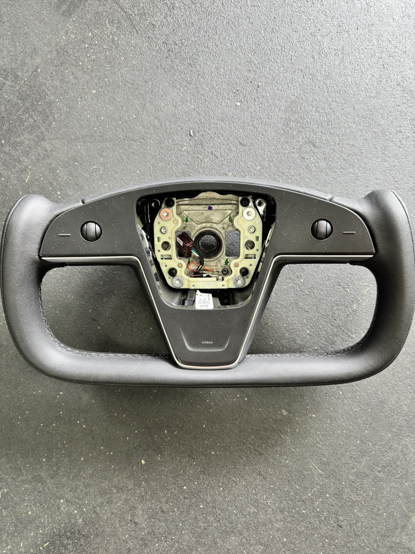 Tesla Steering Yoke