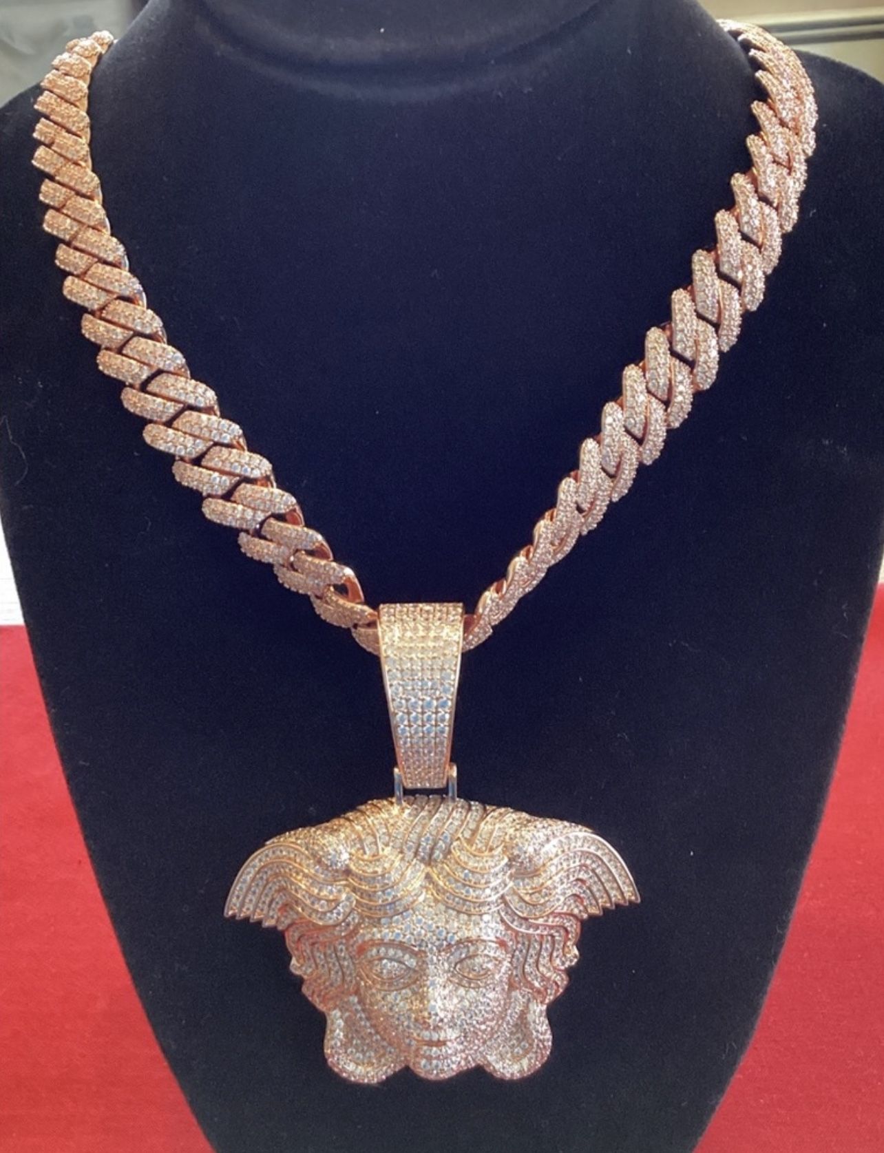 âś…Mens 5A CZ Diamond đź’Ž Ice Out Famous Medusa Charm Pendant 20MM Cuban Chain