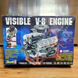 Revell Visible V-8 Engine 1:4 Scale Detailed Kit Model Sealed New