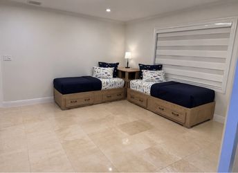 Bedroom set 2 twin beds
