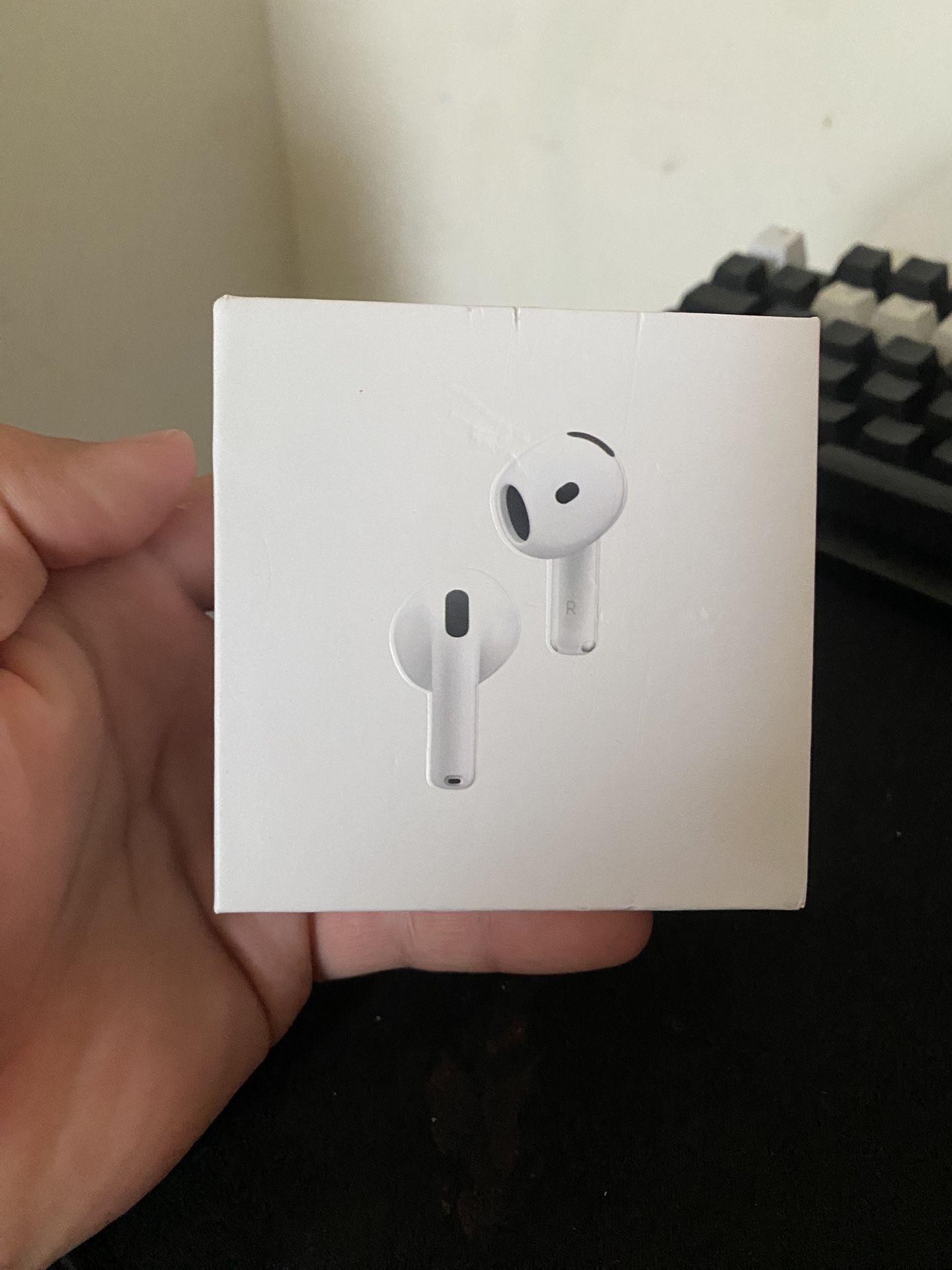 AirPod 4s Noise Cancellation