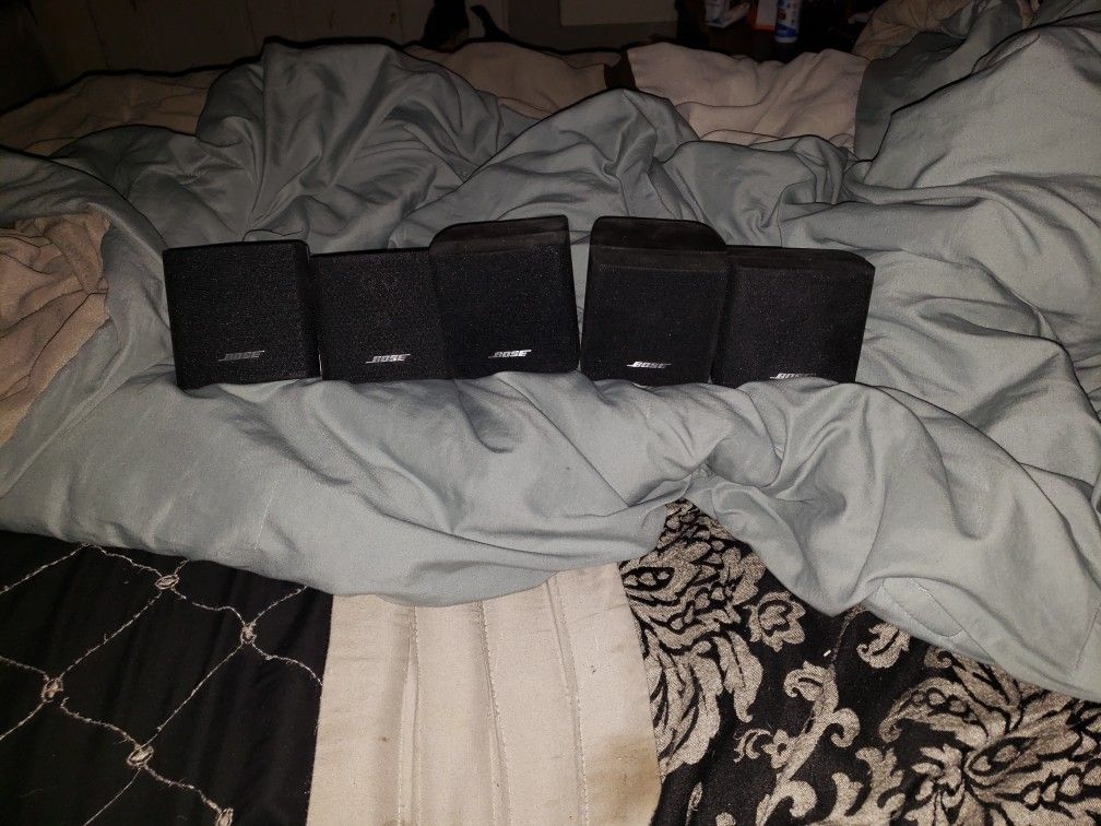 5 Bose Speakers