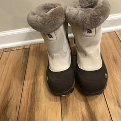 Northface Woman’s Snow Boots