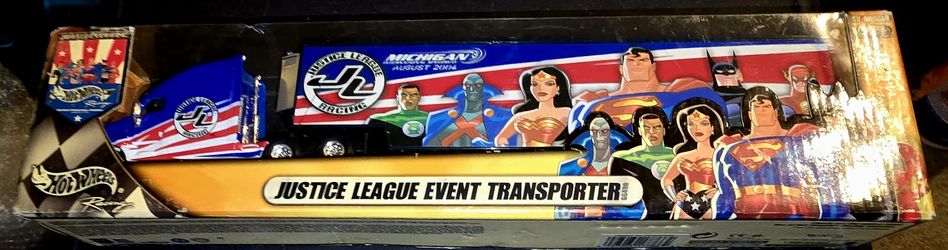 Hot Wheels Justice League Event Transporter 2004 NASCAR New Sealed