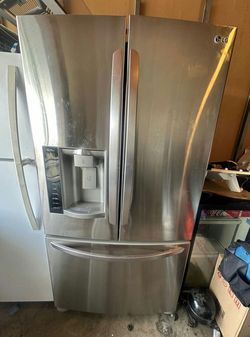 LG French Door Fridge with Ice Maker