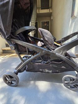 Twin seats stroller