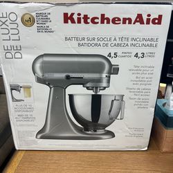 Kitchen Aide Mixer