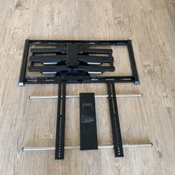 Professional-Grade Full-Motion TV Wall Mount (Heavy Duty / Swivel)