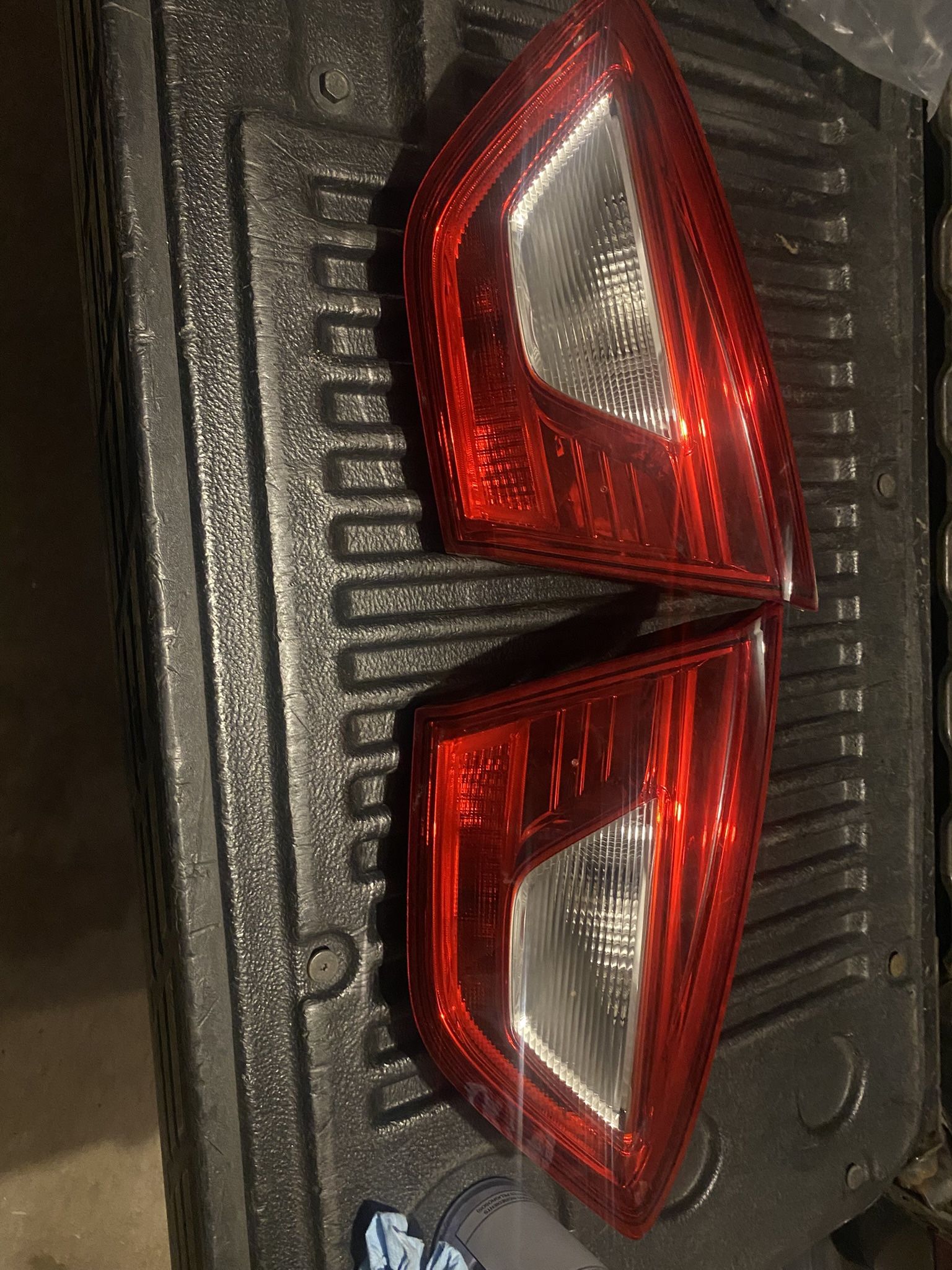 Chevy Cruze Inner Tail Lights