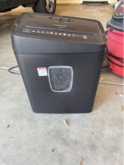 Insignia Paper Shredder