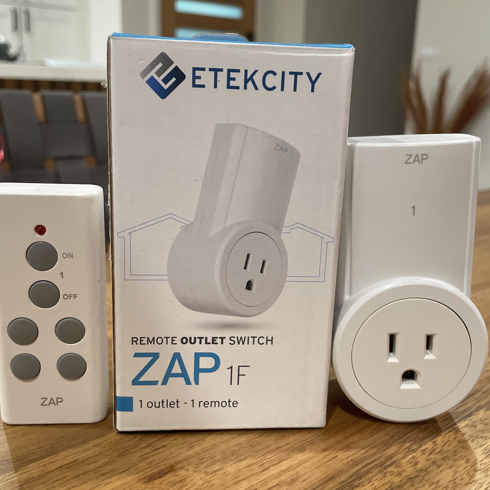 Etekcity Remote Outlet Switch (1 Outlet, 1 Remote)