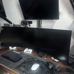 Samsung G9 Ultrawide 240hz Monitor