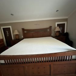 Bed Set With Side Table 