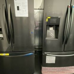 French Door Stainless Steel Samsung Fridge up to 50% Off MSRP