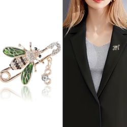 New Women's Small Bee Brooch